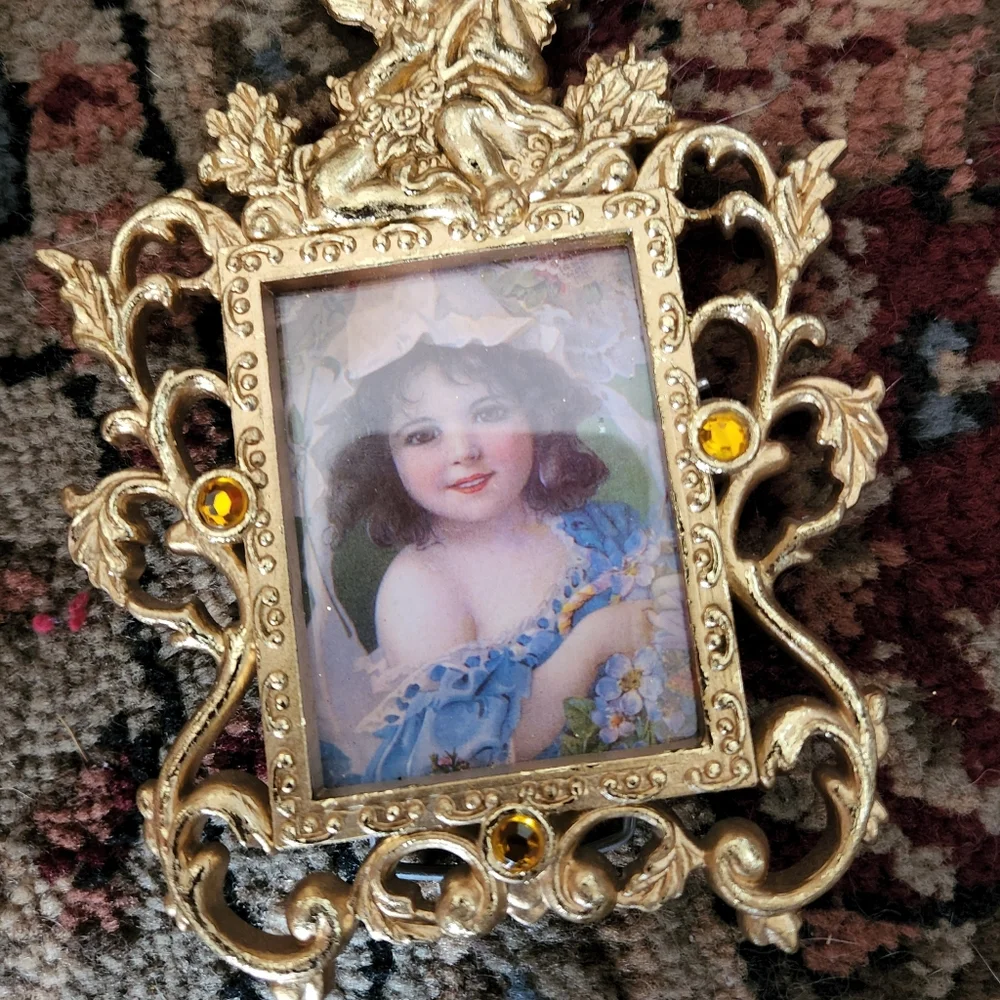 Vintage picture frames ornaments - Picture 5 of 8